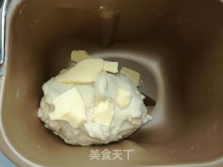 香肠肉松面包的做法步骤：3