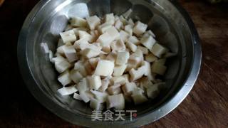 炒藕丁的做法步骤：1