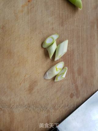藕片炒肉的做法步骤：3