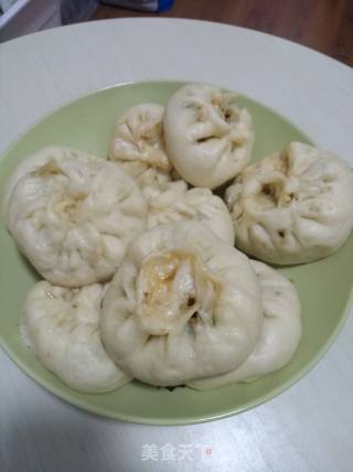 圆白菜韭菜鸡蛋素包子的做法步骤：15