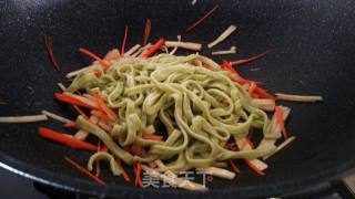 菠菜笋丝面的做法步骤：11