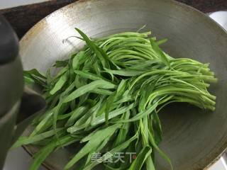 蒜蓉炒空心菜的做法步骤：4