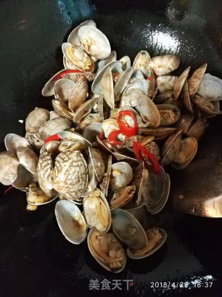 醋溜花甲的做法步骤：4