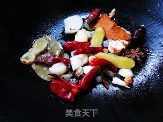 蒜香卤煮毛豆的做法步骤：5