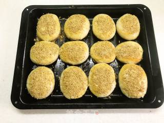 五香油酥烧饼的做法步骤：10