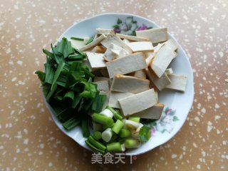 豆干炒莴笋的做法步骤：2