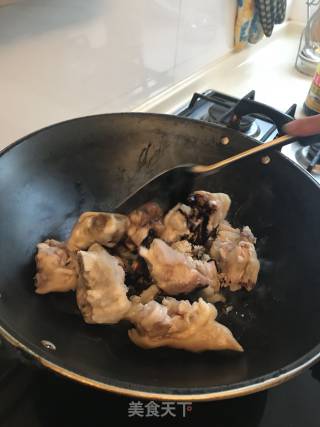 冰糖猪蹄春笋的做法步骤：5