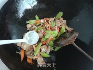 五花肉炒平菇的做法步骤：12