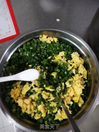 韭菜盒子的做法步骤：4