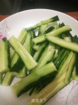 猪肝炒黄瓜的做法步骤：2