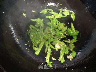 青椒炒鸭肫的做法步骤：4