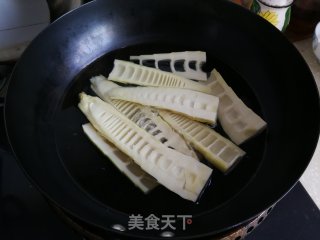 油焖笋的做法步骤：2