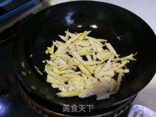 油焖笋的做法步骤：6