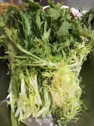 糖醋苦菊的做法步骤：1