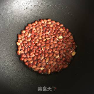 花生米拌马兰头的做法步骤：1