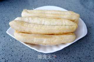 空气炸锅版炸油条的做法步骤：2