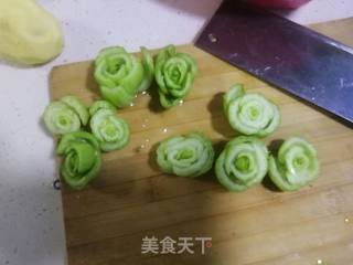 油菜土豆片的做法步骤：1