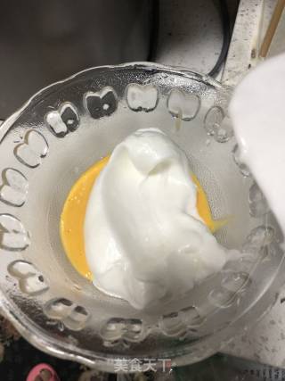 长颈鹿可可戚风蛋糕卷的做法步骤：6