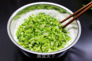 荞叶鸡蛋煎饼的做法步骤：4