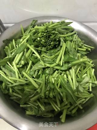 蒜蓉空心菜的做法步骤：2