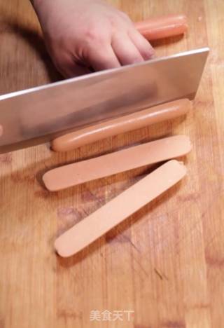 火腿鸡蛋饼的做法步骤：1