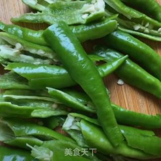 蒜香尖椒茄子的做法步骤：3