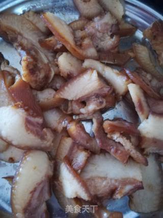 猪头肉炒豆芽的做法步骤：1