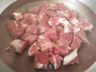 土豆炖牛肉的做法步骤：2