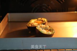 牛油果焗蛋的做法步骤：4