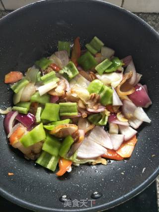 腊肉炒蔬菜的做法步骤：8