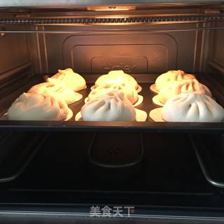 梅干菜猪肉包的做法步骤：8