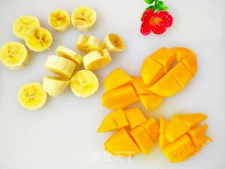 芒果香蕉酸奶昔的做法步骤：5