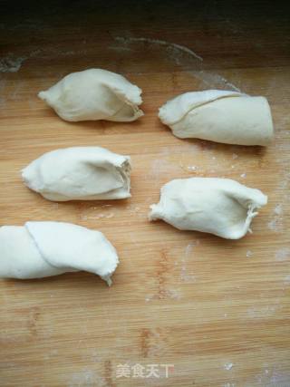 外皮酥脆的椒盐烧饼的做法步骤：5