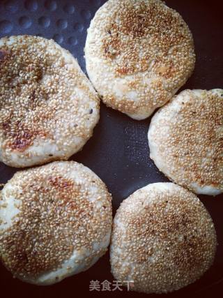 外皮酥脆的椒盐烧饼的做法步骤：12