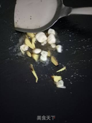 尖椒炒猪大肠肉片的做法步骤：9