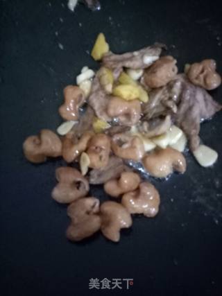 尖椒炒猪大肠肉片的做法步骤：10
