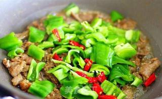 青椒牛肉的做法步骤：5