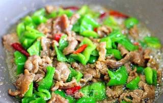青椒牛肉的做法步骤：6