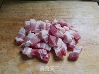 五花肉煲豆腐的做法步骤：1