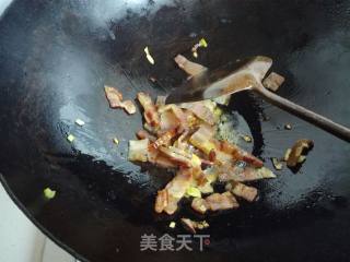 芦笋炒腊肉的做法步骤：7