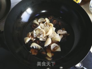 【春日养生菜】春笋遇冬菇的做法步骤：9