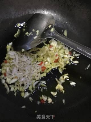 虾皮西葫芦的做法步骤：4