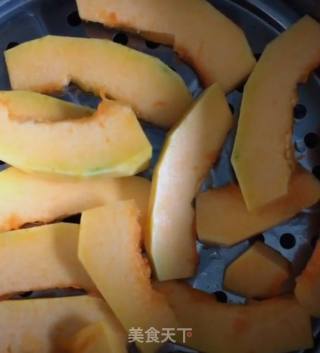 南瓜豆沙球的做法步骤：1