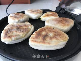 内蒙呼和浩特青城老字号    《油酥三角焙子》的做法步骤：9