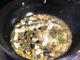 虾仁豆腐的做法步骤：11