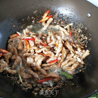 韭香肉丝的做法步骤：8