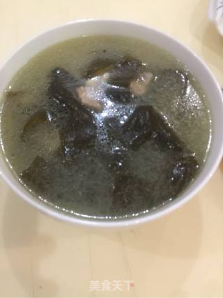 海带黄豆排骨汤的做法步骤：7