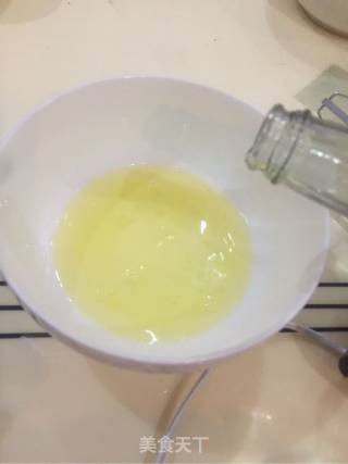 六寸戚风蛋糕的做法步骤：5