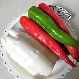 茭白肉丝的做法步骤：1