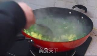 韭菜炒鸡蛋的做法步骤：4